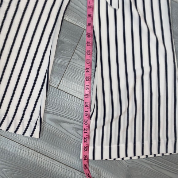 2-Piece Set - Picture 8 of 10